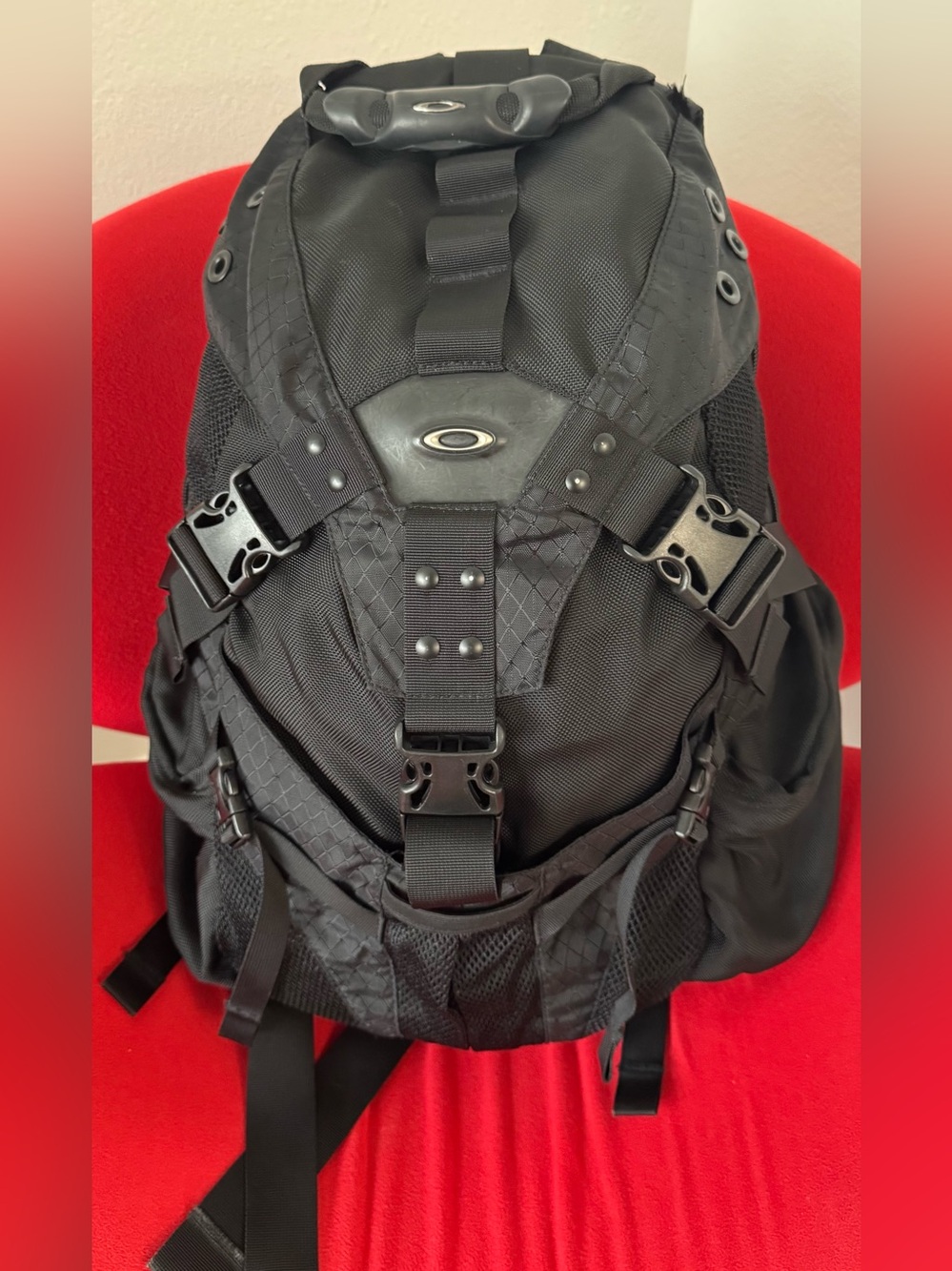 Oakley Icon 2.0 32L Heavy Duty Tactical Pack Black